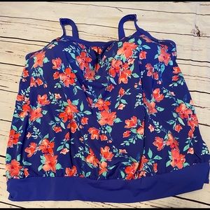 NWOT Lands End swim top 16DD floral pattern.